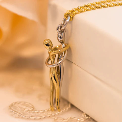 Collar abrazo pareja - Combina diseño y significado PAGA 1 LLEVA 2